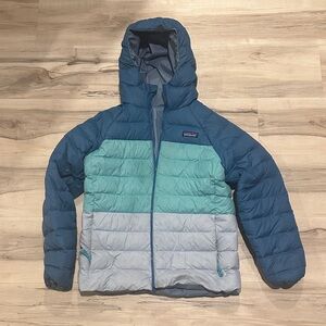 Patagonia Blue Teal Gray Colorblock Hooded Puffer Jacket